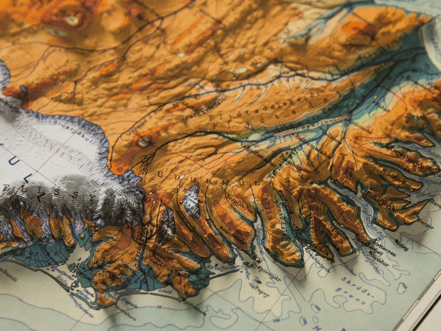 Iceland Map - 2D Print - Iceland Geology - Vintage - Shaded Relief Map - retro map - kopavogur - hekla - Reykjavik - Keflavik - Geysir